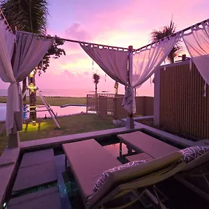 The Little Shore By Katathani Hotel